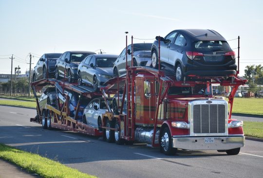 artisticoperations-car-carrier-trailer-6839728_1920